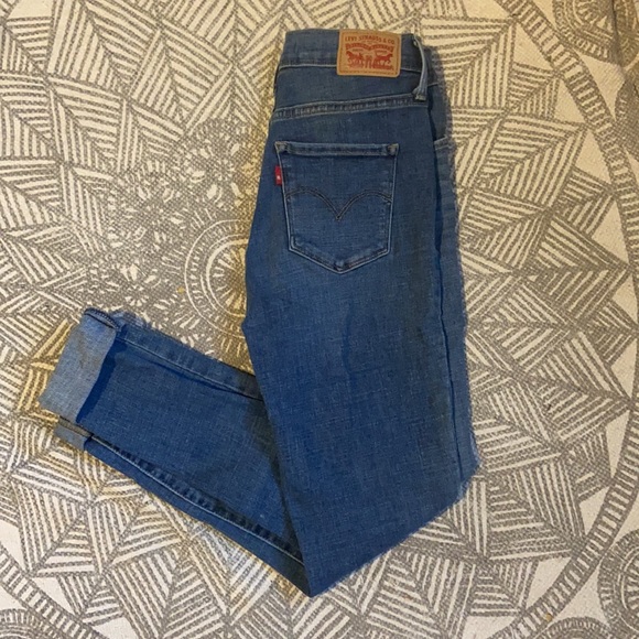 Levi’s 311 - Picture 2 of 2